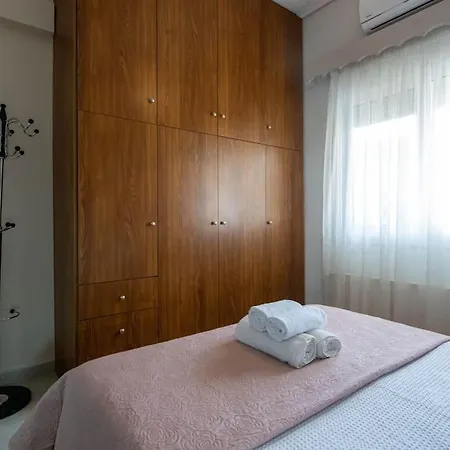 Joan's * كالاماتا