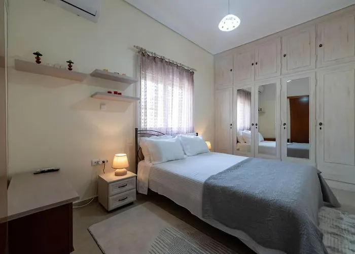 Joan's Apartamento Calamata